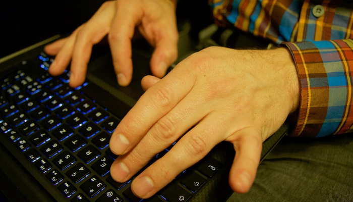 独家辅助解答“哥哥打大a辅助工具”确实可以使用辅助