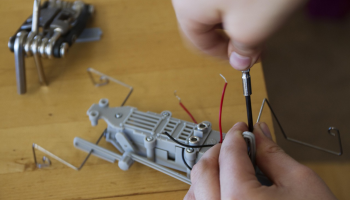 辅助开挂工具“掌酷十三张辅助器”详细分享装挂步骤