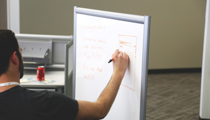 实测教程”友间十三张有没有挂”分享用挂教程 实测教程”友间十三张有没有挂”分享用挂教程